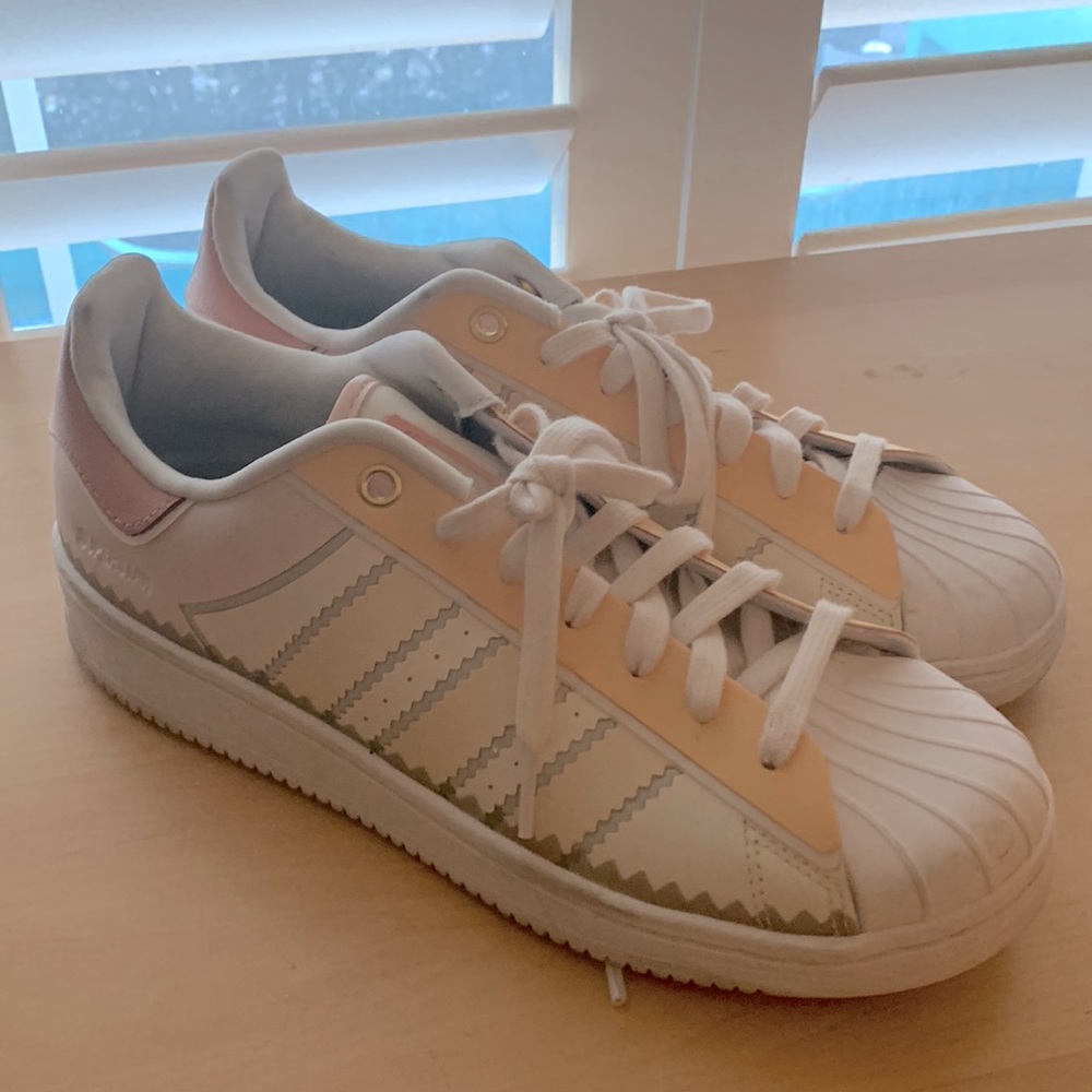 Adidas sneakers leather like new